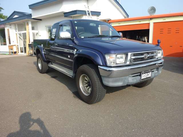 1997 Toyota Hilux – thumbnail 4
