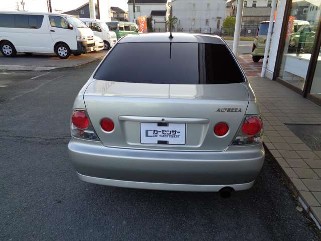 2005 Toyota Altezza – thumbnail 4