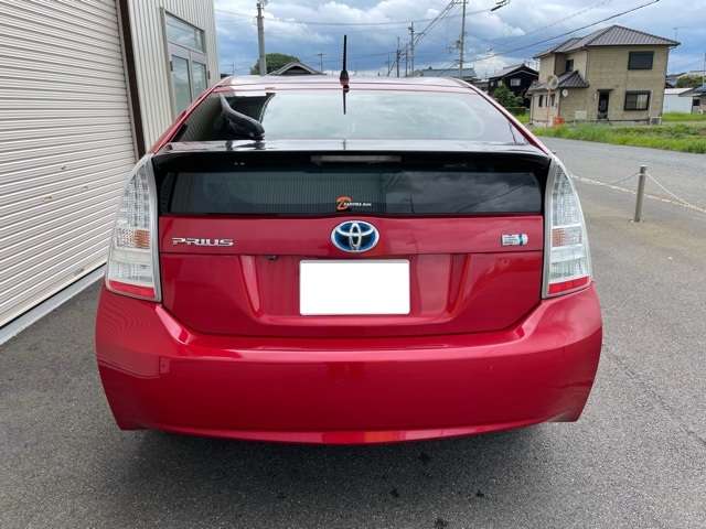 2010 Toyota Prius – thumbnail 4