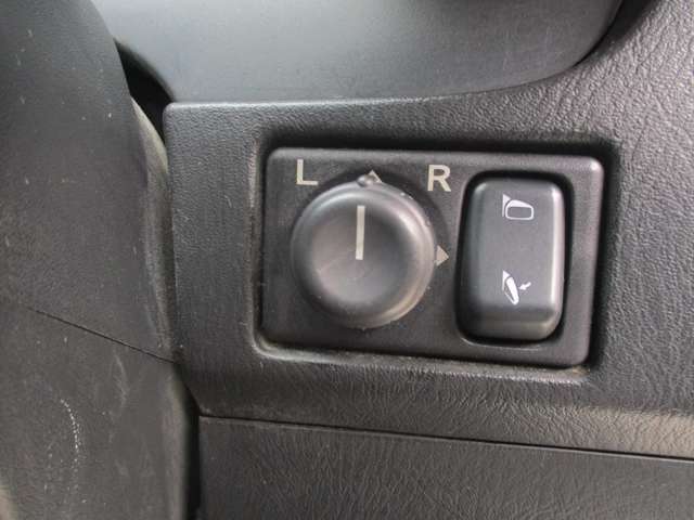 2009 Nissan Caravan – thumbnail 4