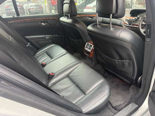 2009 Mercedes-Benz S-Class – thumbnail 4