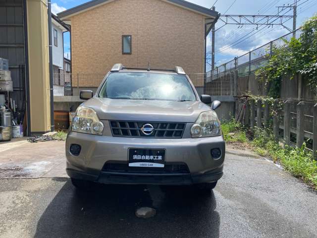 2009 Nissan X-Trail – thumbnail 2
