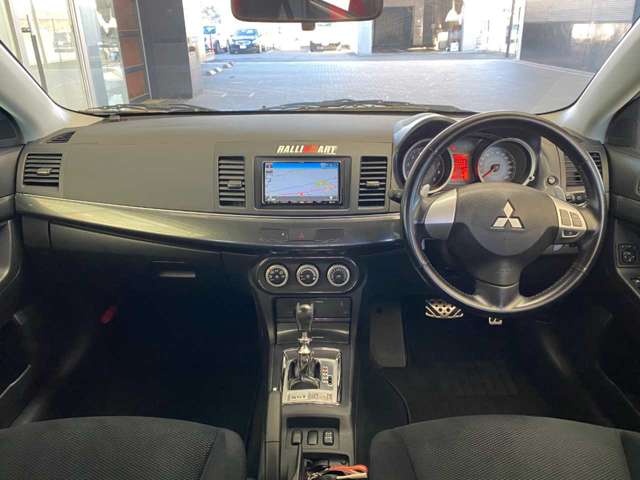 2009 Mitsubishi Galant Fortis Sportback – thumbnail 2