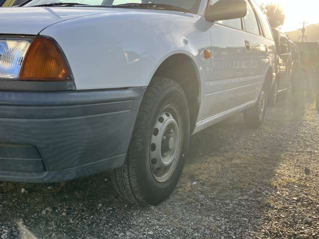 1996 Nissan Avenir Cargo – thumbnail 4