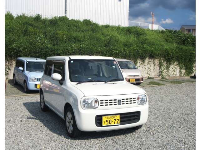 2010 Suzuki Alto Lapin – thumbnail 4