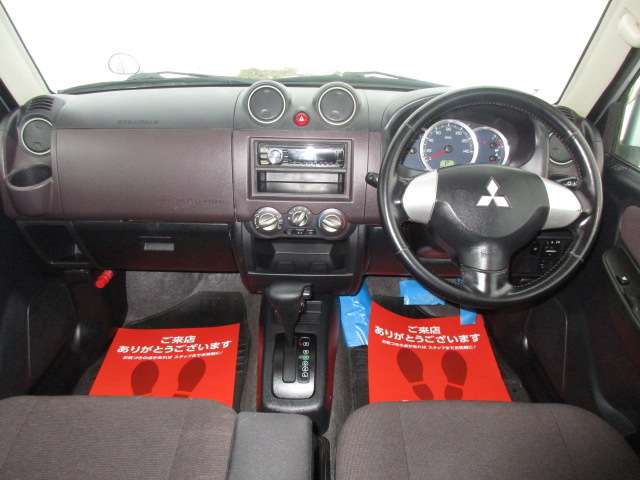 2009 Mitsubishi Pajero Mini – thumbnail 2
