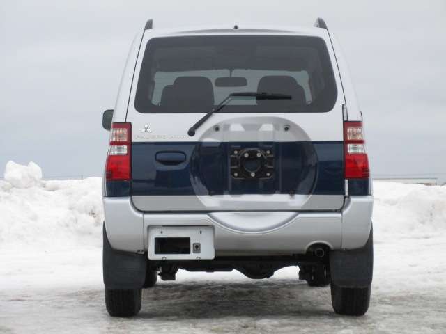 2009 Mitsubishi Pajero Mini – thumbnail 4