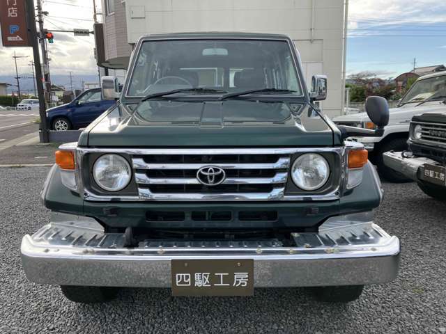 2003 Toyota Land Cruiser 70 – thumbnail 2