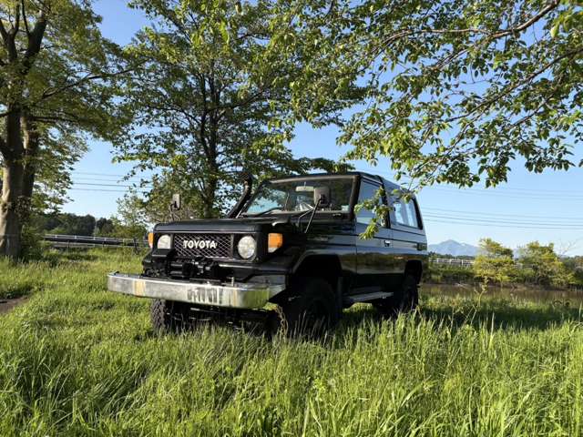 1998 Toyota Land Cruiser 70 – thumbnail 2