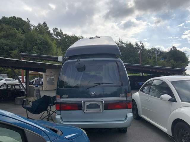 1997 Toyota Hiace – thumbnail 4