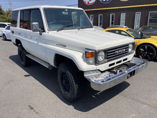 2003 Toyota Land Cruiser 70 – thumbnail 3