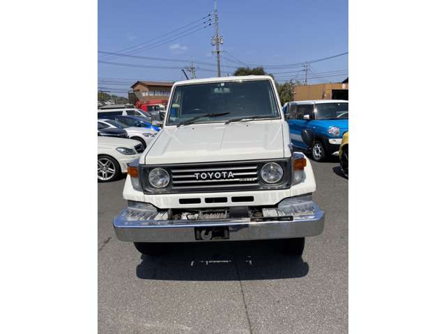 2003 Toyota Land Cruiser 70 – thumbnail 4