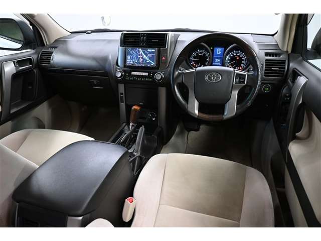 2010 Toyota Land Cruiser Prado – thumbnail 4