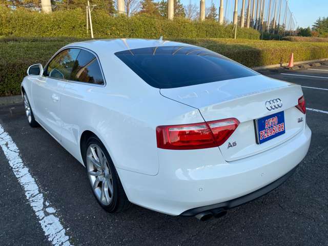 2009 Audi A5 – thumbnail 2