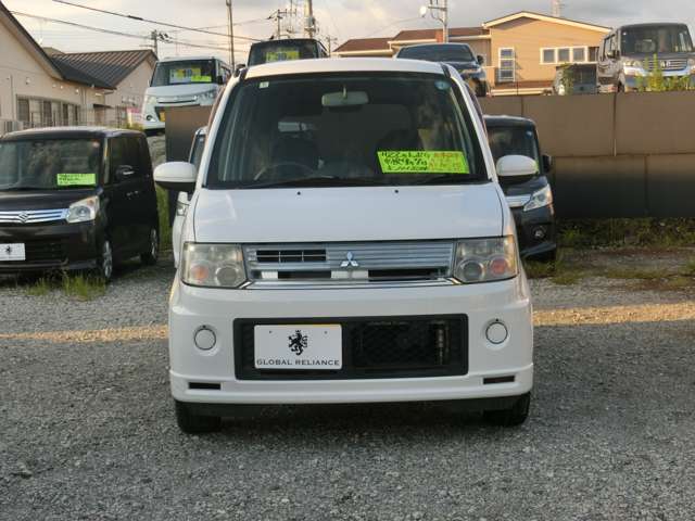 2010 Mitsubishi Toppo – thumbnail 2