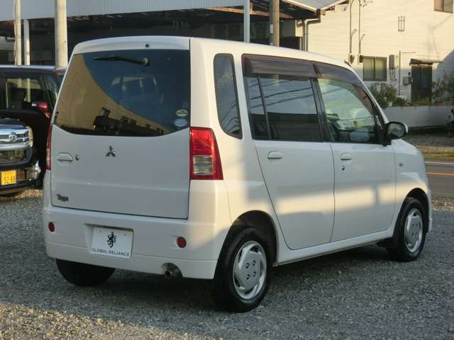2010 Mitsubishi Toppo – thumbnail 4