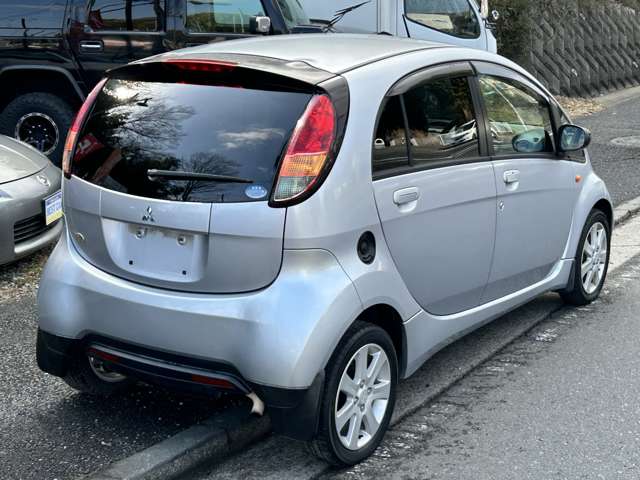 2007 Mitsubishi i – thumbnail 3