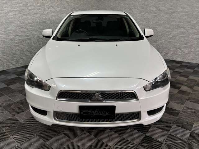 2009 Mitsubishi Galant Fortis – thumbnail 2