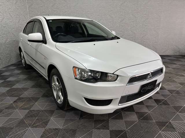 2009 Mitsubishi Galant Fortis – thumbnail 3