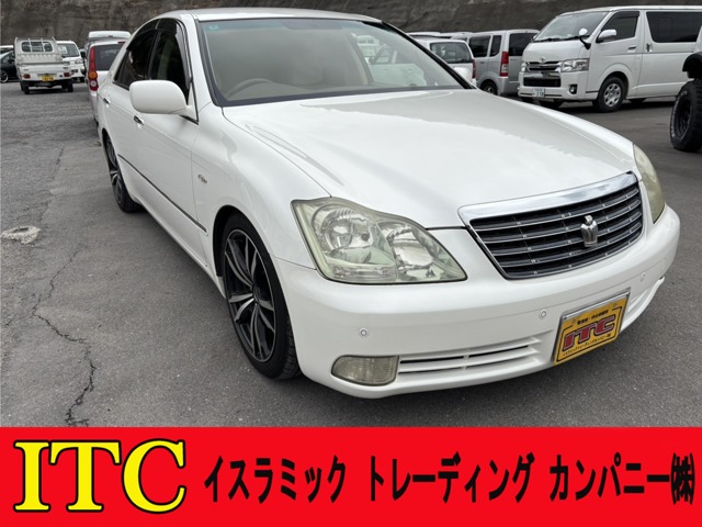 2004 Toyota Crown Royal
