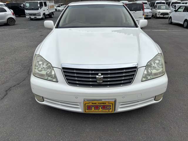 2004 Toyota Crown Royal – thumbnail 3
