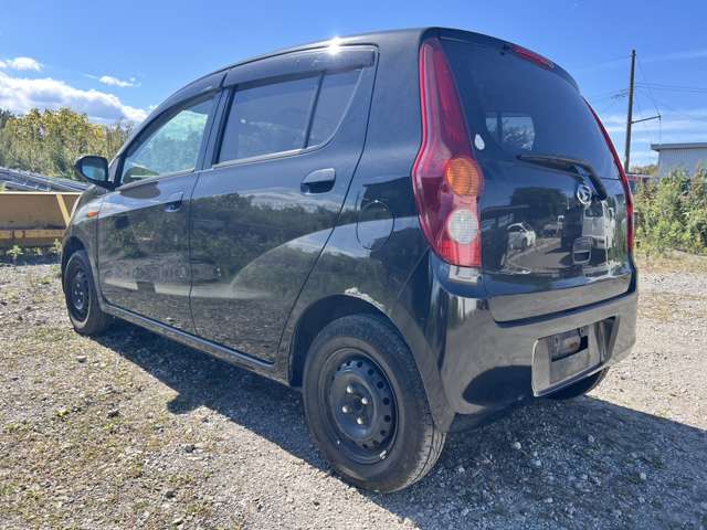 2009 Daihatsu Mira – thumbnail 3