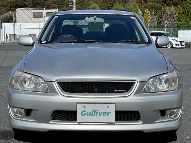 1999 Toyota Altezza – thumbnail 2