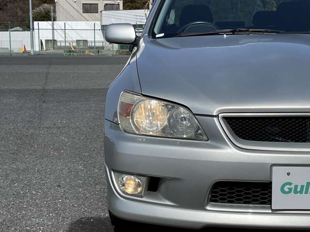 1999 Toyota Altezza – thumbnail 3