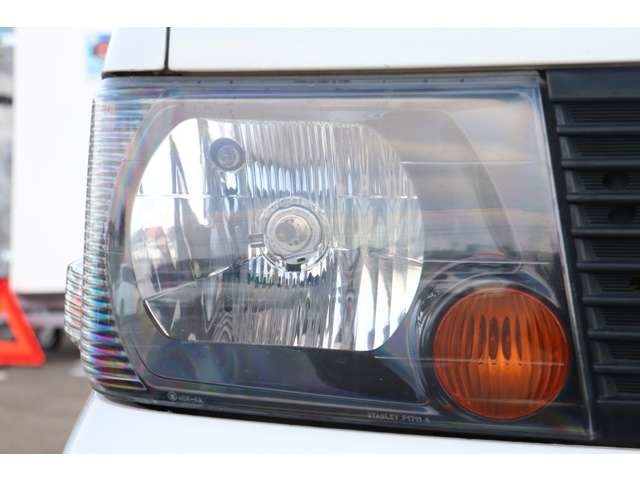 2004 Nissan Clipper Truck – thumbnail 2