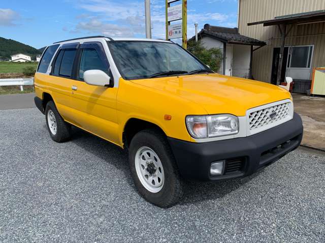 2001 Nissan Terrano – thumbnail 3