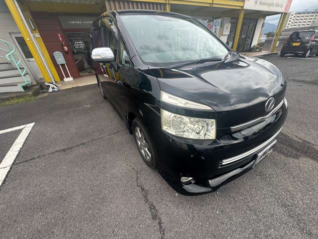 2008 Toyota Voxy – thumbnail 3