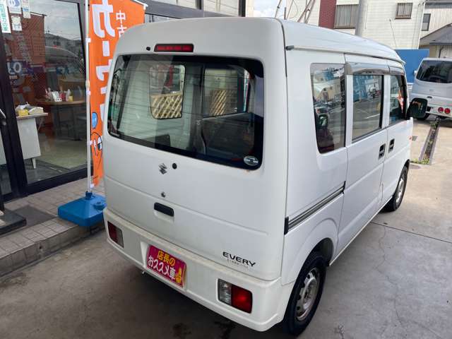 2010 Suzuki Every – thumbnail 4