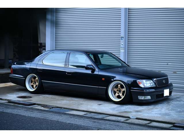 1999 Toyota Celsior – thumbnail 2