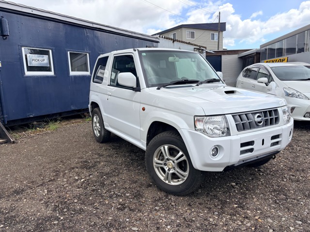 2009 Nissan Kix