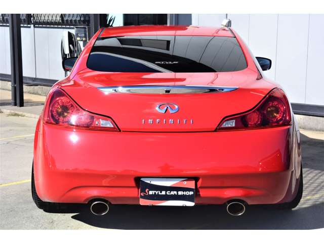 2010 Nissan Skyline Coupe – thumbnail 3