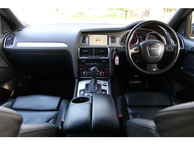 2011 Audi Q7 – thumbnail 2