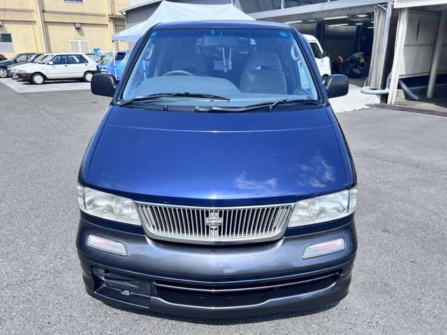 1996 Nissan Largo – thumbnail 2