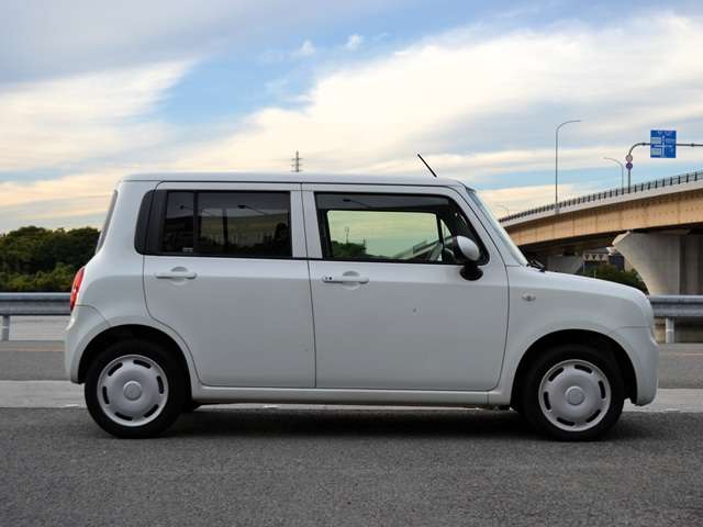 2009 Suzuki Alto Lapin – thumbnail 2