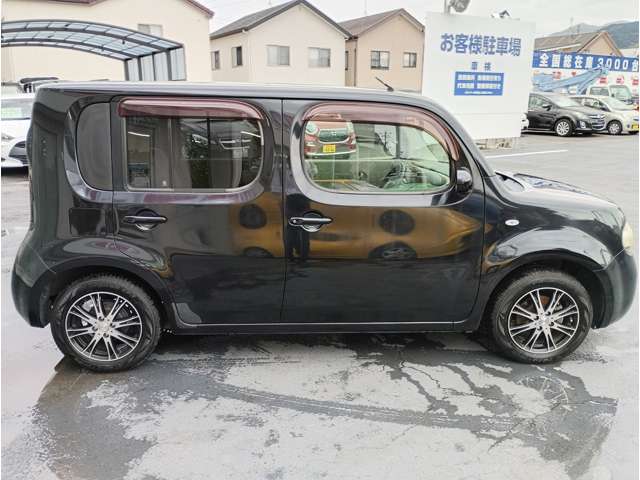 2009 Nissan Cube – thumbnail 4