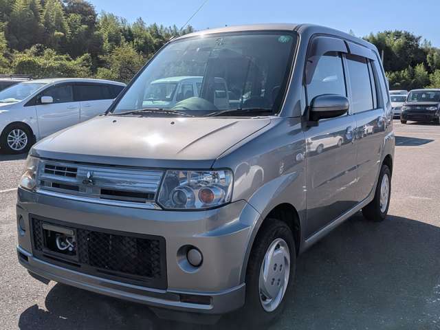 2010 Mitsubishi Toppo – thumbnail 2