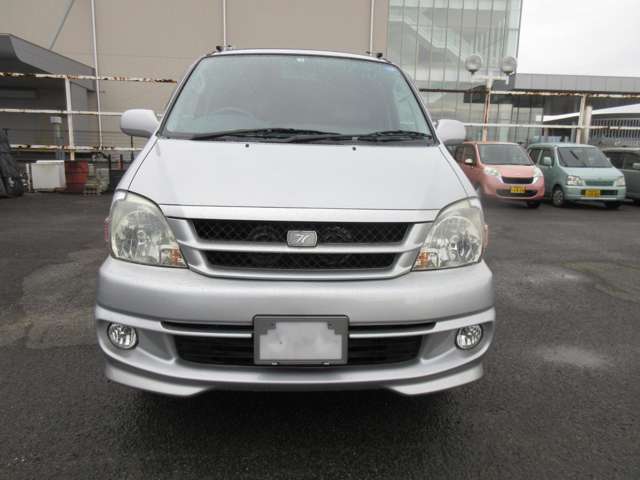 2001 Toyota Touring Hiace – thumbnail 2