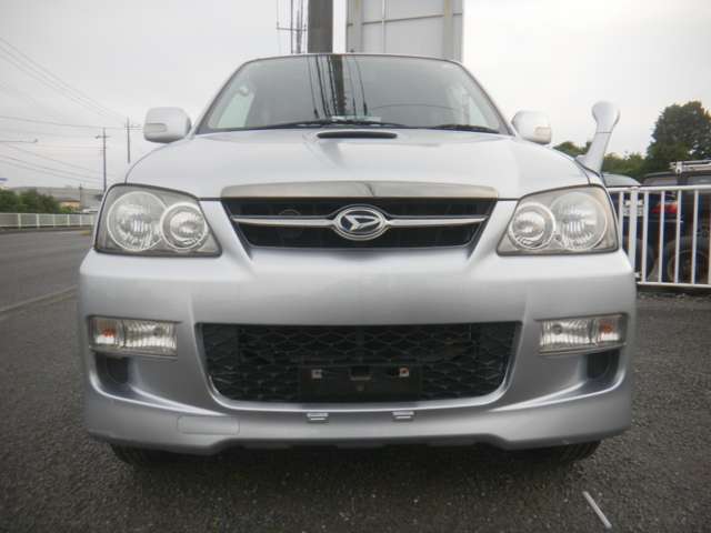 2010 Daihatsu Terios Kid – thumbnail 3