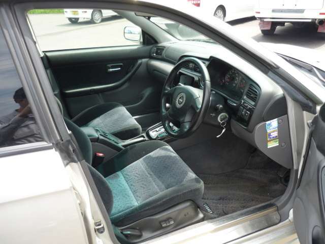 2000 Subaru Legacy Touring Wagon – thumbnail 3