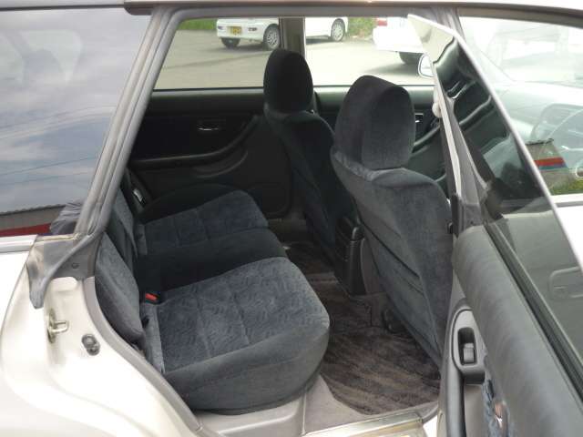 2000 Subaru Legacy Touring Wagon – thumbnail 4