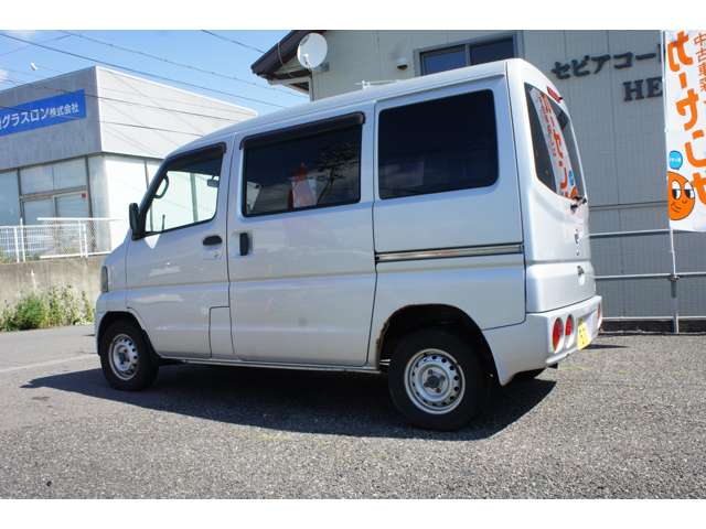 2004 Nissan Clipper – thumbnail 3