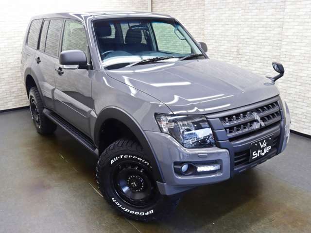 2007 Mitsubishi Pajero – thumbnail 2