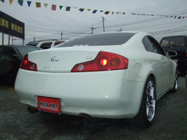 2004 Nissan Skyline Coupe – thumbnail 3