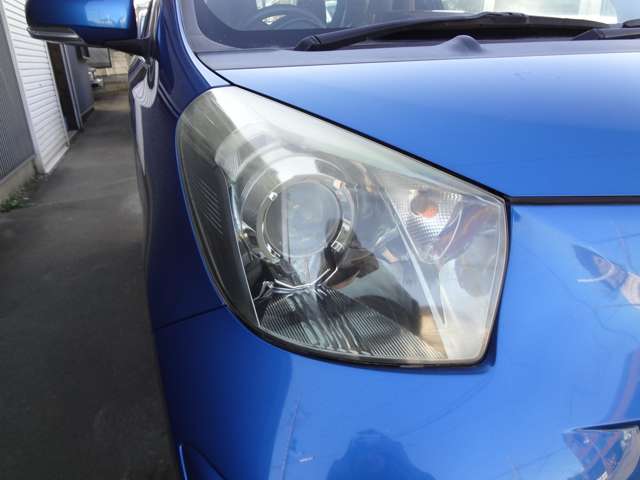 2010 Toyota iQ – thumbnail 4