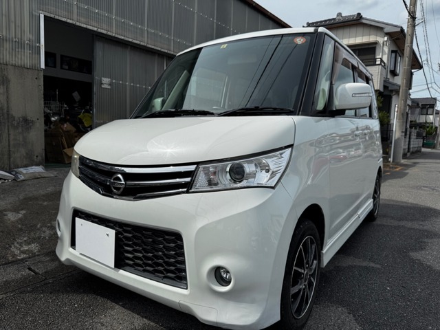 2010 Nissan Roox
