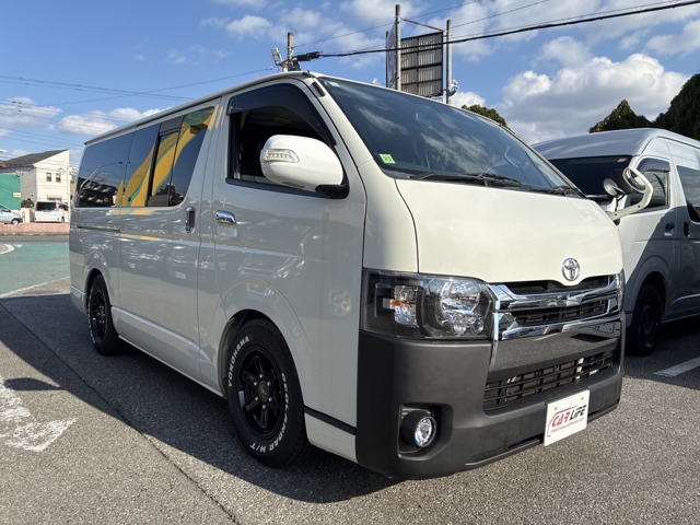 2009 Toyota Hiace
